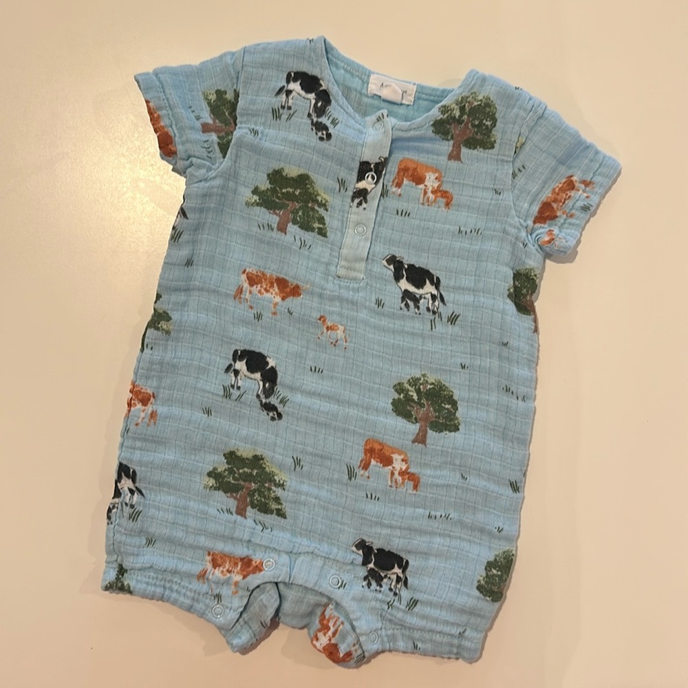Angel Dear Short Sleeve Muslin Farm Shortall